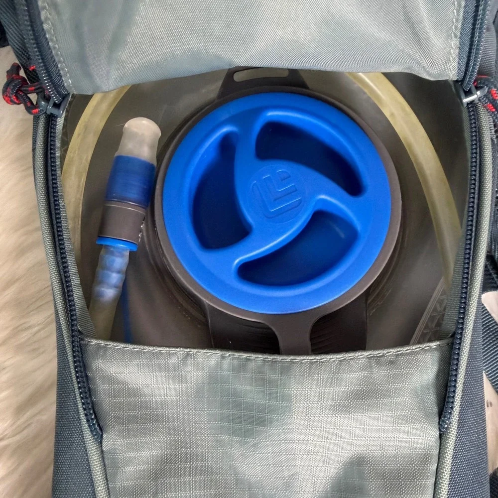 Outdoor‎ Products Castaic Hydration Pack Backpack Gray Blue 2L Reservoir